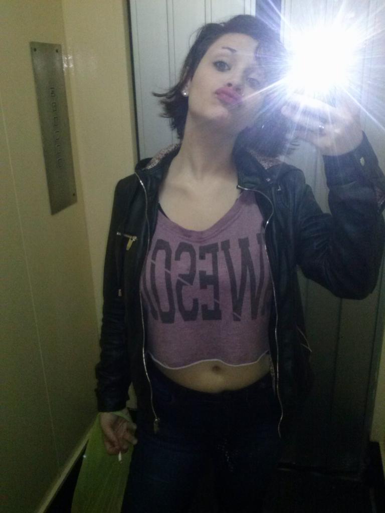 anamaru11's tweet photo. Recién cuando me termine de tenir el pelo daleee http://t.co/xYqLZHVdDh