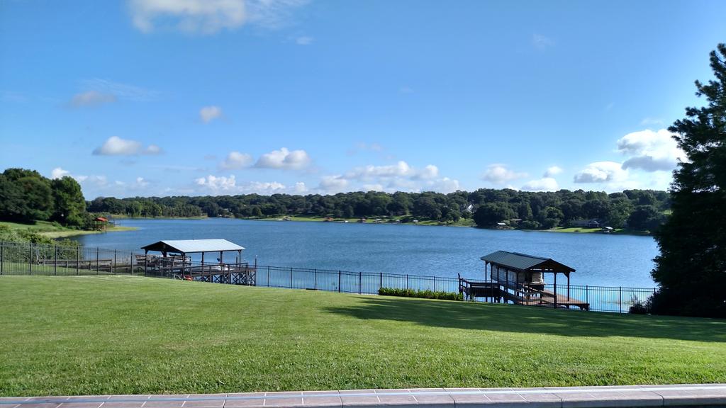 michaelcline5's tweet image. What a beautiful day this was to clean a pool lol