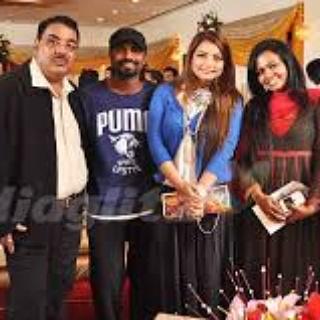 vaibhavi merchant  (@masterlaila) on Twitter photo 