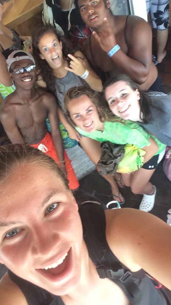 elliecach's tweet photo. Just got back from an incredible week at CIY with these wonderful people. #CIYmove2015 #ciymove #mtnmove #youarehere http://t.co/FpYHL9LrHg