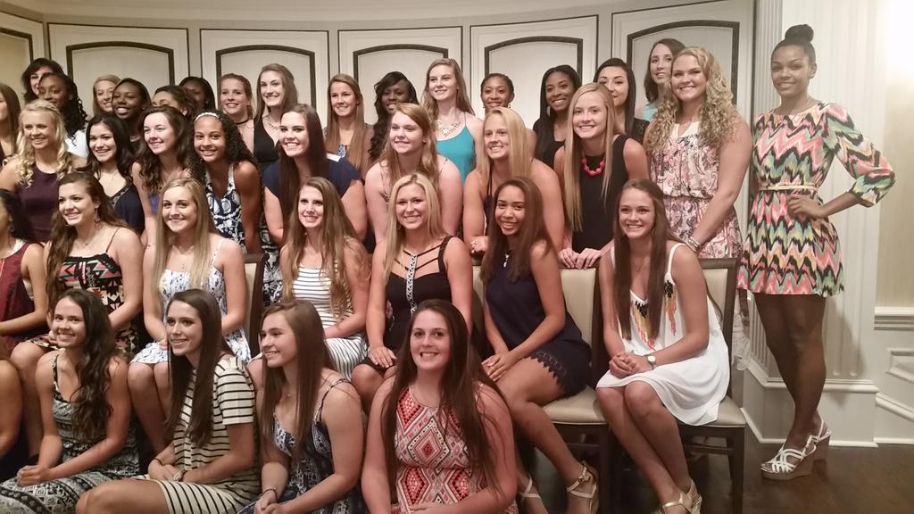 Clements Volleyball On Twitter The 50 Girls In Houston NOT Worried clements-volleyball-on-twitter-the-50-girls-in-houston-not-worried