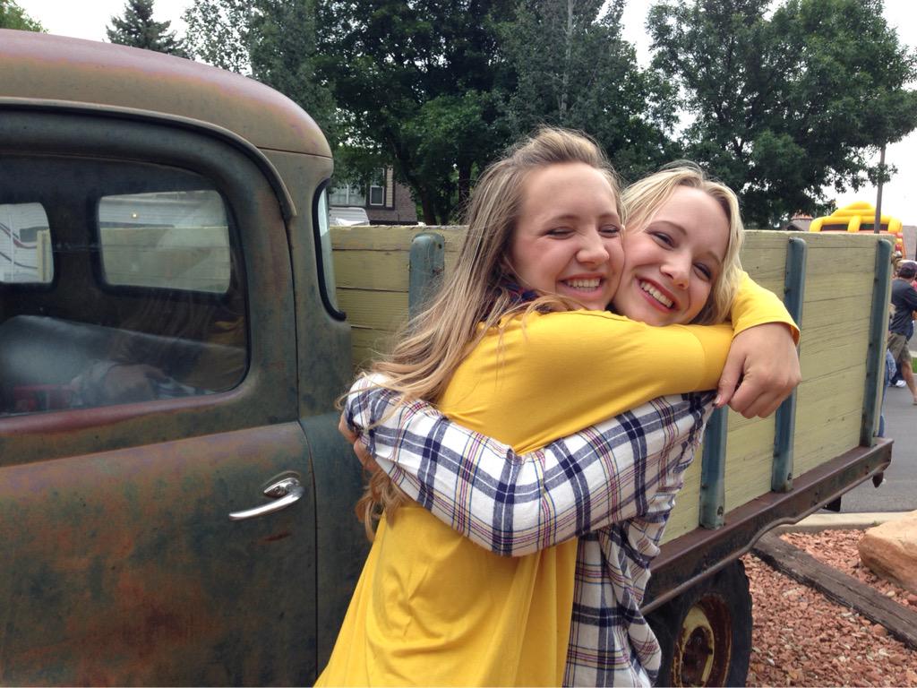 megan_atkisson's tweet photo. Especially missing my best friend on national sister day! http://t.co/5sTTCyKAKm