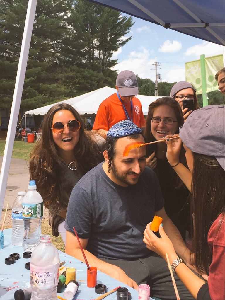 RemiStark's tweet photo. This crew begs to differ.. #MoreLipa #LoveWins @LipaSchmeltzer @GabbyDecter @LeviteJester @Eleorarox @CampHASC http://t.co/ekeFZimnEj