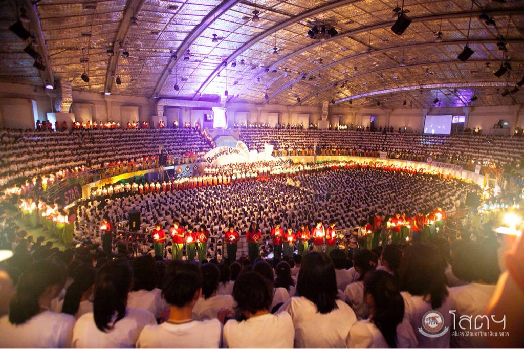 AmitieNaJa's tweet photo. เทียนหนึ่งถูกจุดที่นี่ เทียนนี้ถูกจุดลุกไสว
เทียนนี้ถูกจุดที่ใจ เปลวไฟถูกจุดขึ้นมา 
#beginningcamp14 #ทีมนเรศวร http://t.co/Cv3IrKZOwf