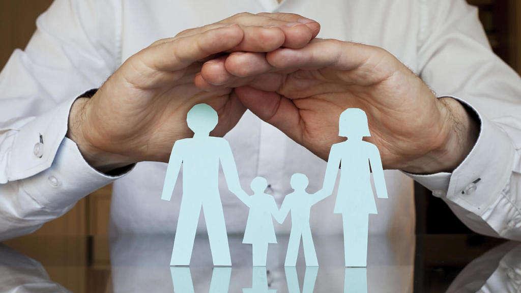 choiceaustralia's tweet photo. Could life insurance be getting cheaper and better? https://t.co/3cxpduSJoG http://t.co/GFjyrMTSQ9