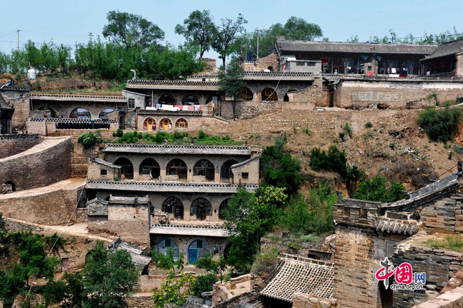 ChinaLive_NA's tweet photo. Zikou Ancient Town in China's Shanxi http://t.co/rI1uIkH4b2