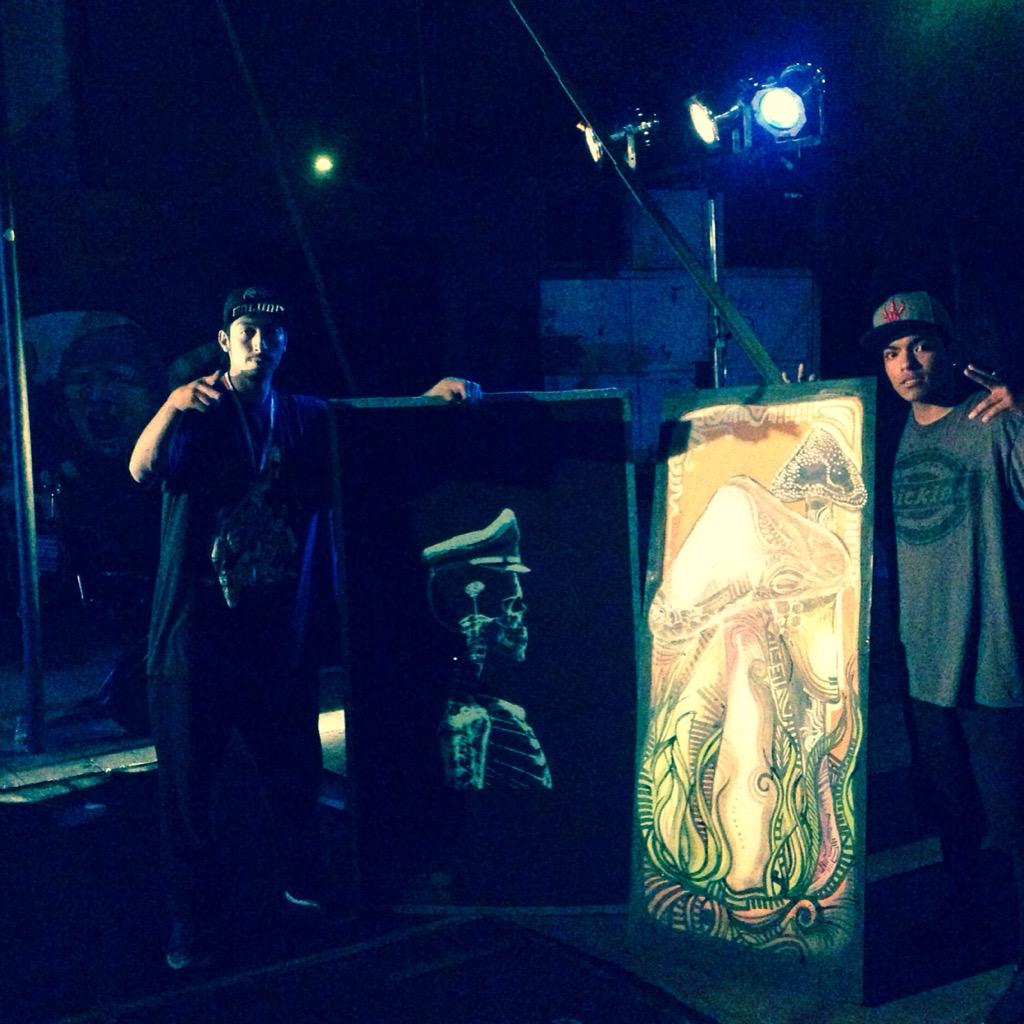 BboyDemian's tweet photo. B-BOY DRES 1 lugar y B-BOY DEMIAN 2 lugar 1 vs 1 breaking Fufurifly represent http://t.co/npMX7XJKRl