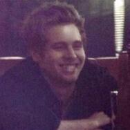 lukenowaitjack's tweet image. when you remember she's kinda hot music video will be released in less than 24 hours #SHESKINDAHOTMUSICVIDEO @5SOS