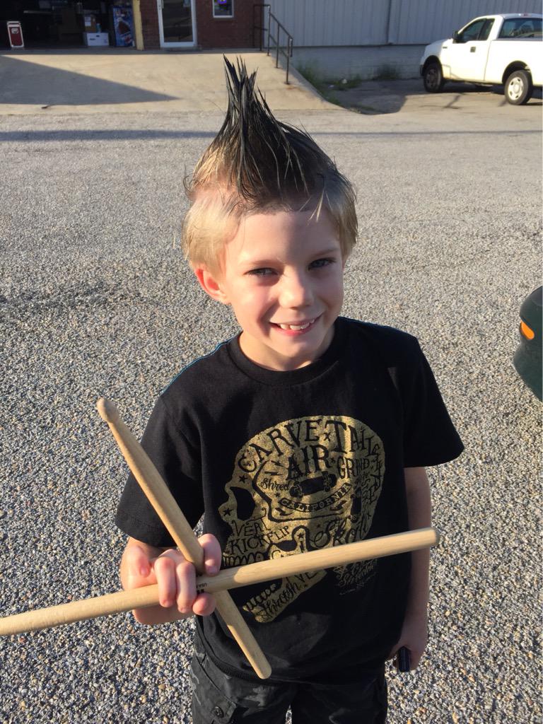 KickEthanKick's tweet photo. Ethan had his first #Rock concert and did great!! #drummer #nailedit #littleboysdream #supportEthan http://t.co/1nFrJlqrOL