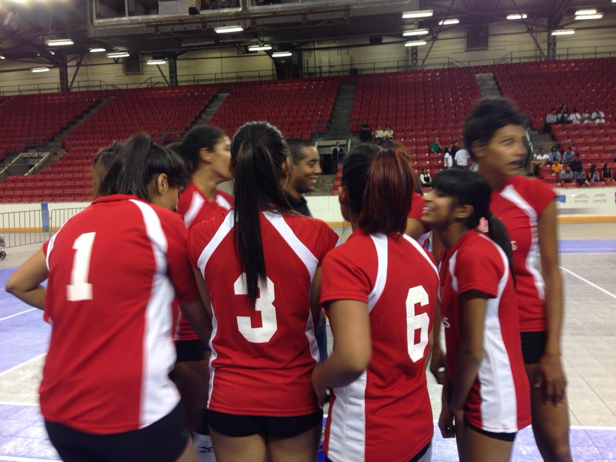 MUSANIPHOTO's tweet photo. Prairie team leading volleyball finals #caig2015 @CAIG2015 @caigprairies http://t.co/XTCDAzGvxC