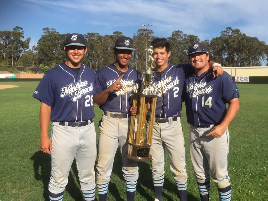 OGarcia_2's tweet photo. #TheCrew #MyDudes 🏆@Stephen_Smith14 @Ricky_Salinas21 @danemyers3 love yall! http://t.co/SibQQwzw2u