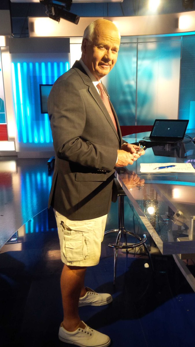 petermansbridge's tweet photo. This election stuff is all very interesting but do you think I'm in a rush to get back to the cottage? http://t.co/Bo94vDrmmE