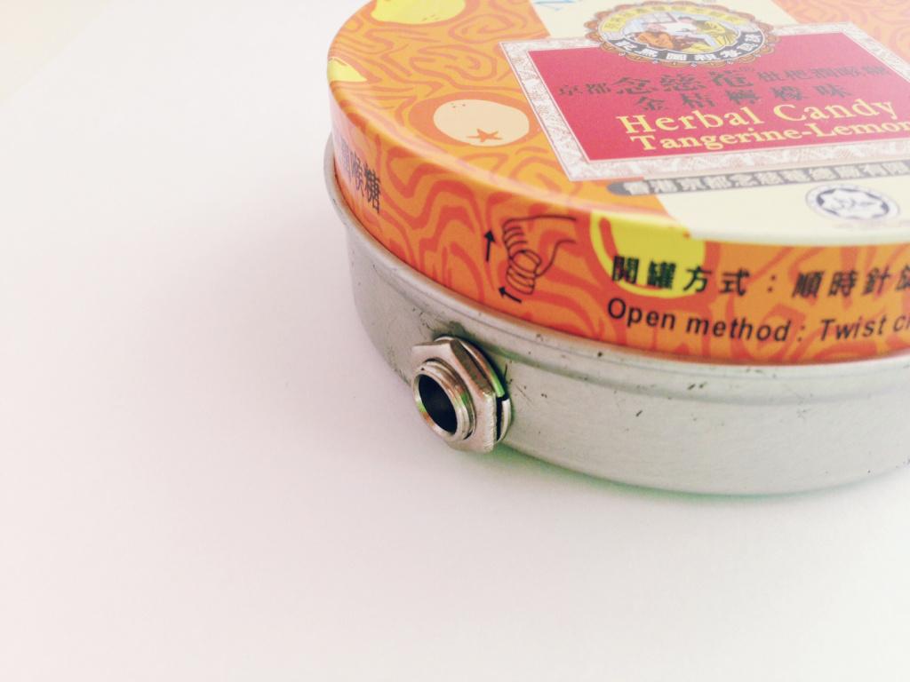 Solar battery charger foolishandforgetful.wordpress.com/2015/08/03/sol…