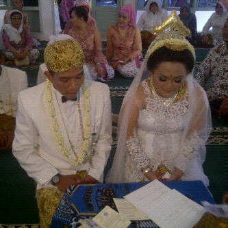 Happy Wedding Ari S #002m17crb dan Fella, semoga menjadi keluarga yang samawa