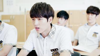 forever140712's tweet photo. RT] 종영드라마 #하이스쿨_러브온 천국고등학교 전학생 신우현(남우현 분) 패러디계정.
@ParodyA_collect @Dramabot_list http://t.co/Kk5LCdqJS5
