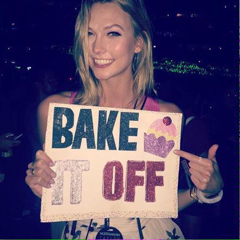Happy birthday Karlie Kloss                                                   Taylor Swift 