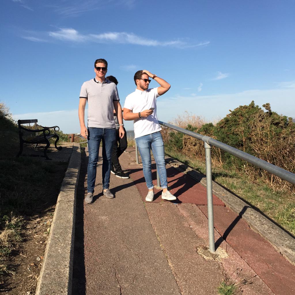 littlemisshead's tweet photo. Casual 📷😎 @alexhead7 and The Ox xx http://t.co/9tN7ugSCBX