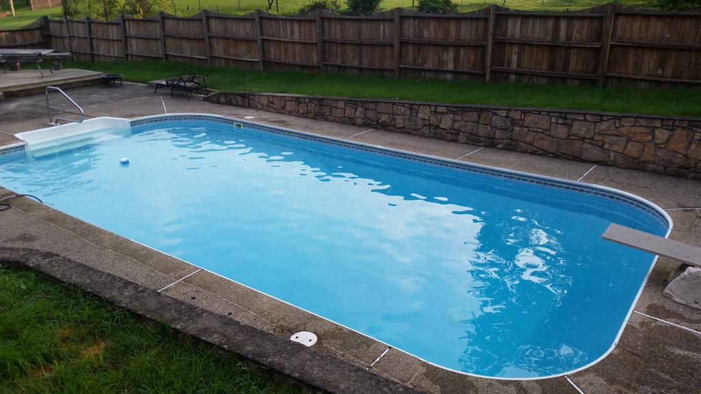 PurePoolCare's tweet image. This pool was closed for two years and took a week to clean up but it's beautiful and one happy customer