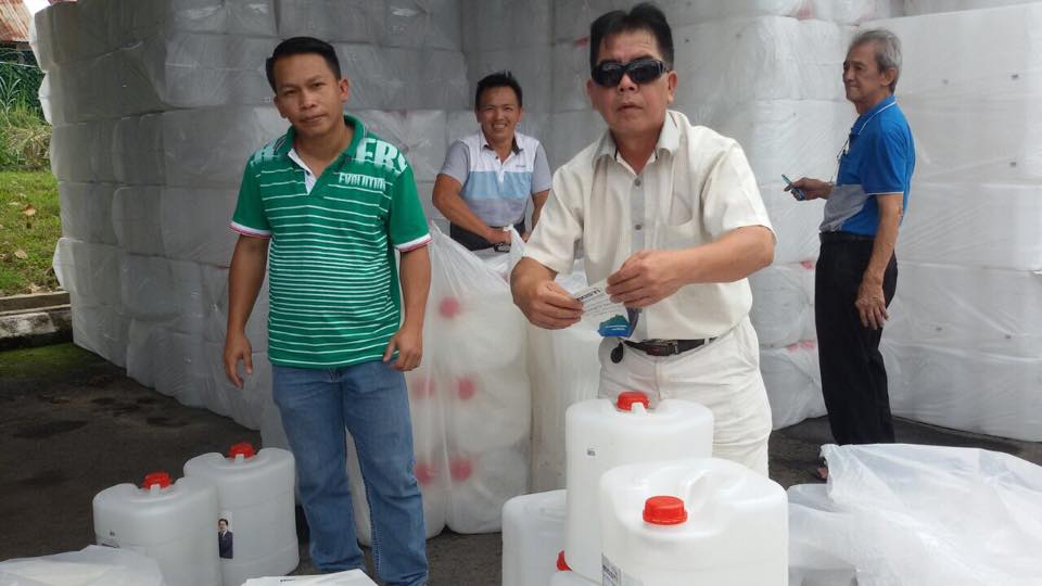 EwonEbin's tweet photo. Bantuan kepada masyarakat Ranau berterusan , Ranau pada waktu ini dalam tempoh pemulihan setelah dilanda gempa bumi . http://t.co/xOWG4zKASU