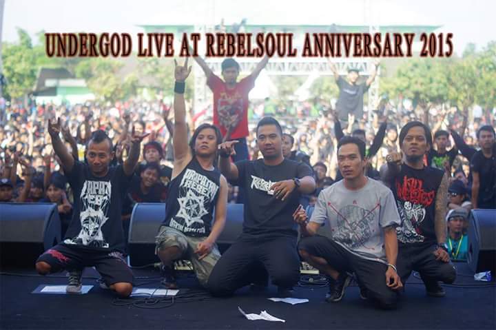 Kemarin sore meliaaarrr \m/ w/undergod