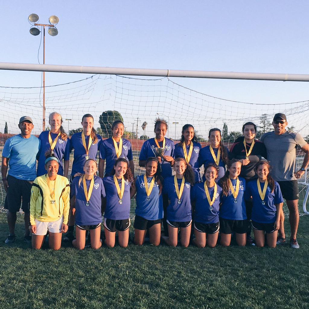 BEATsc's tweet photo. I love watching this kid play a game that she loves. @gabijreyes #proudpapa #championscupX #cypressfc http://t.co/Fp4HH8D5Vd