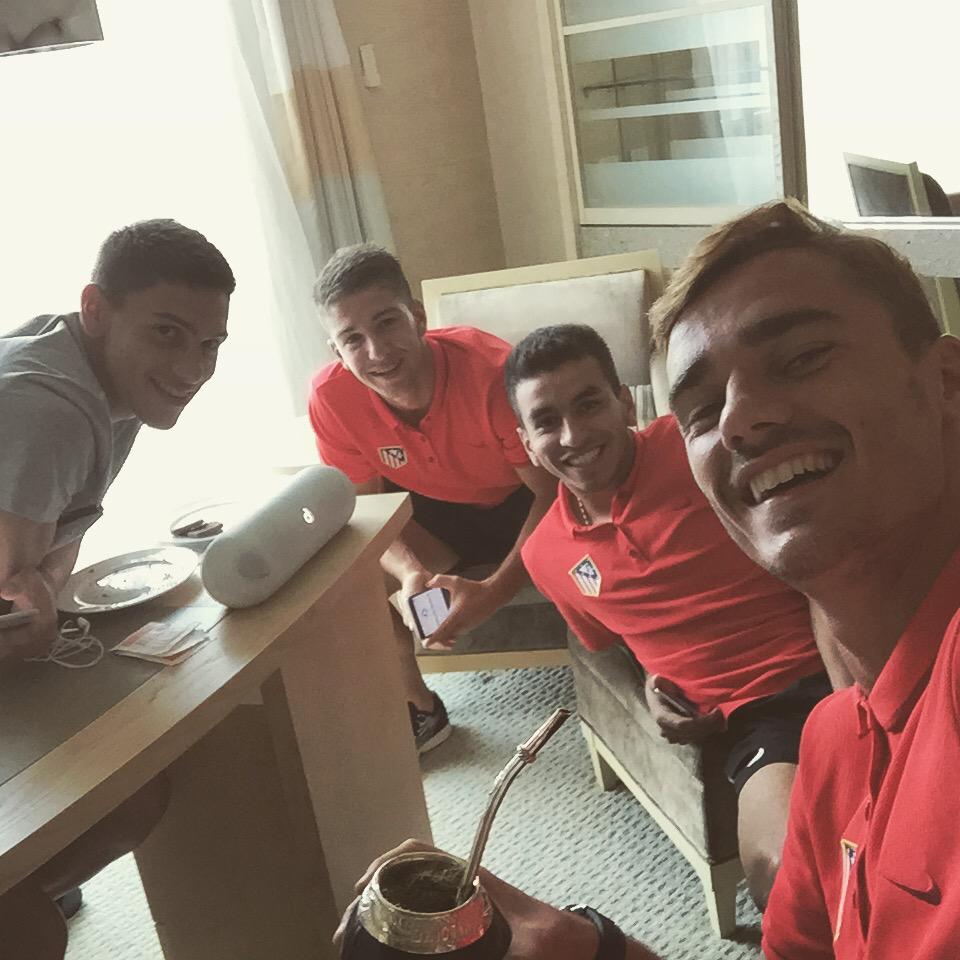 Antoine Griezmann on Twitter: "Estrenando nuevo mate que ...