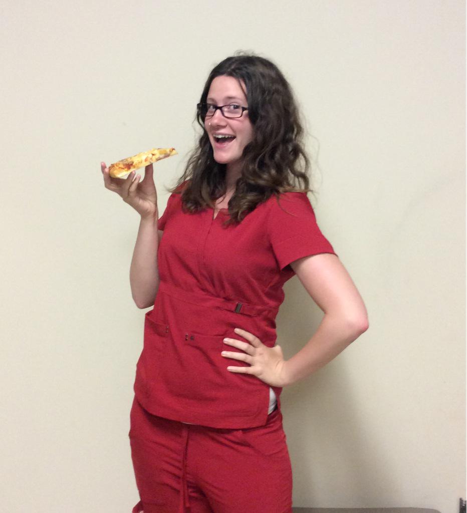 GuardianVet's tweet photo. Thanks to sweet Loki and his family for the pizza. We're so glad that Loki's doing so well at home! http://t.co/WmqhIjcwbD