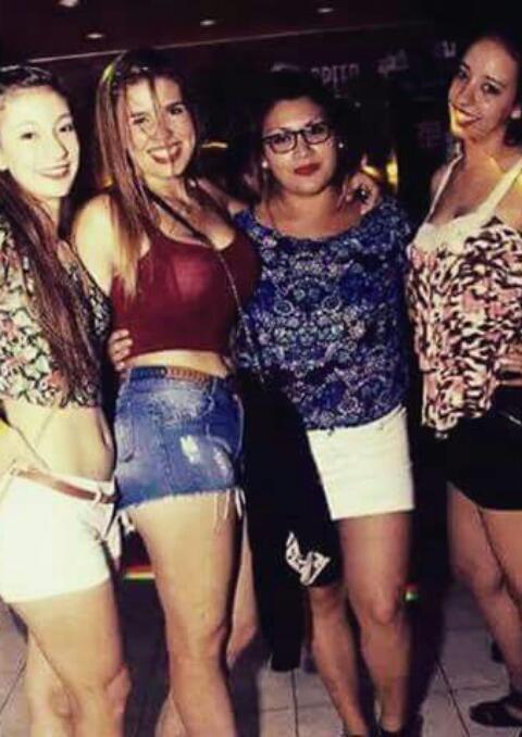 floopyo's tweet image. Amarlaaaas