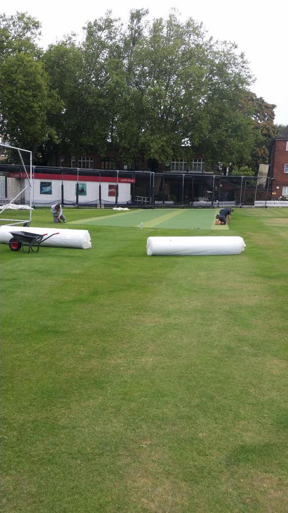 NottsSport's tweet photo. We are here at @HomeOfCricket where we are making the NS practice facility ECB approved! #ChoiceOfLords http://t.co/l4wlPLbJ01
