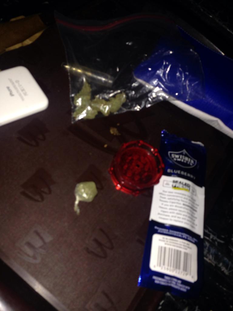 2LitWeed tweet picture
