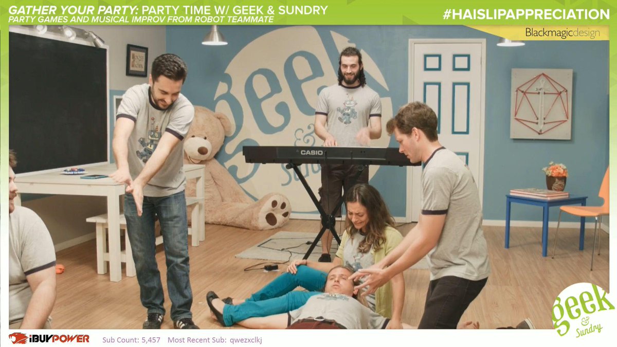 ItsDanoba's tweet photo. @RobotTeammate Thanks for a very entertaining Gather Your Party on @GeekandSundry! Hope to see you again soon! http://t.co/34oado4o3A