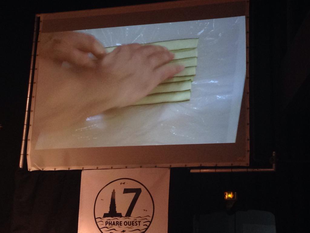 Olivier_Chaput's tweet image. #rencontresiodees Préparation de mon #Maki de #bar et #crevettes snackées aux #fraises @IODEMAGAZINE @FruitsLegumesFR