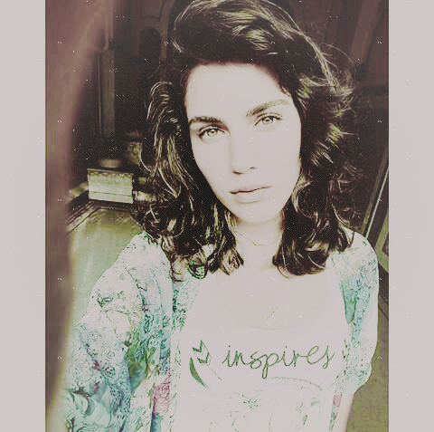 shopcukizlar's tweet photo. Serenay Aktaş iconları:)
rt+fav yaparak alınıız. http://t.co/Sd1HfmHCr8