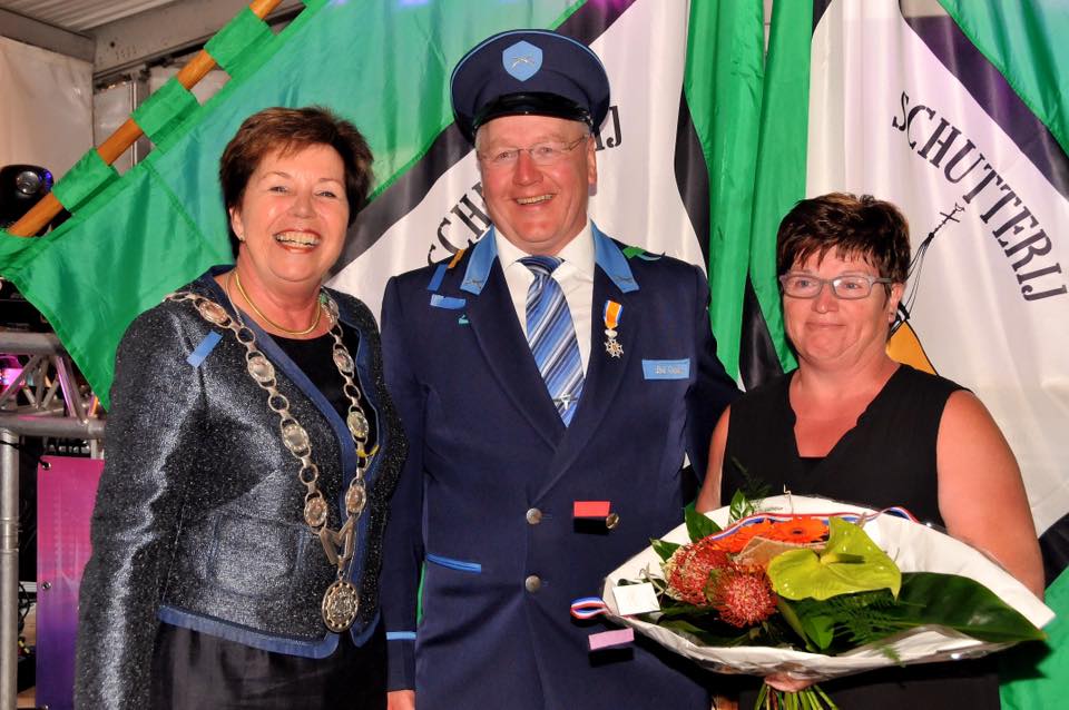 Braamhuis's tweet photo. Het bestuur en alle vrijwilligers van het #Braamhuis feliciteren Ap Dieker met zijn koninklijke onderscheiding. http://t.co/wXC2qYBEtV