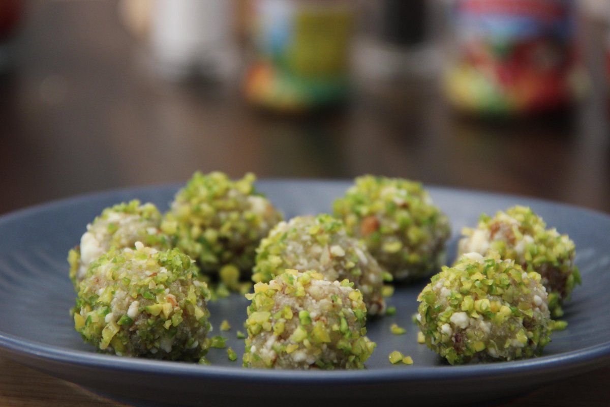 FoodFood's tweet photo. Lauki Laddoo 
Recipe: http://t.co/L3V2Z4AjZO http://t.co/D9KVvDLuNZ