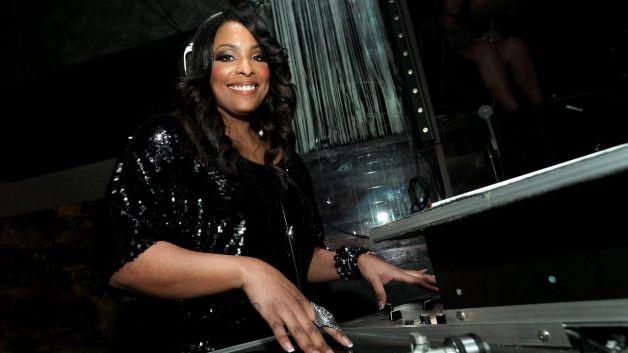 HAPPY BIRTHDAY DEIDRA ROPER (\"DJ SPINDERELLA\") of Salt-N-PePa! \"WHATTA MAN\".  