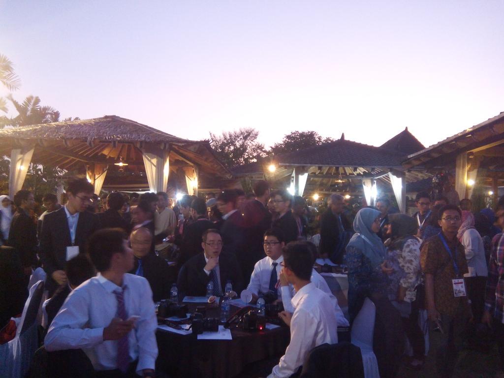infoioaa2015's tweet photo. Please enjoy your meal :) #IOAA2015 http://t.co/lU3ayVfEuH