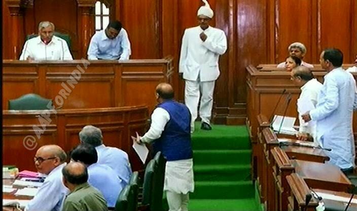 AAPforINDIA's tweet image. महिलाओं की सुरक्षा पर दिल्ली विधानसभा क्या बुलाया ...बीजेपी वालो के तन मन जैसे आग लग गई  .. #BJPAgainstWomenSafety