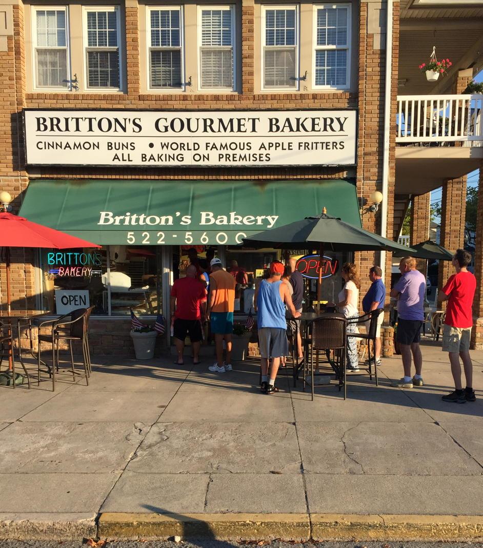 tcfolsom's tweet photo. When in Wildwood New Jersey...Apple fritters to die for. http://t.co/HdZxPYrebD