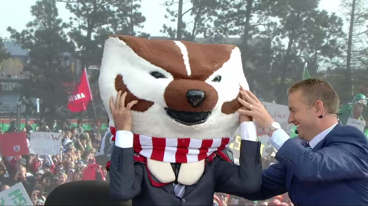 CollegeGameDay's tweet photo. Hey Coach, who's it gonna be? http://t.co/CbFVqJEDtJ