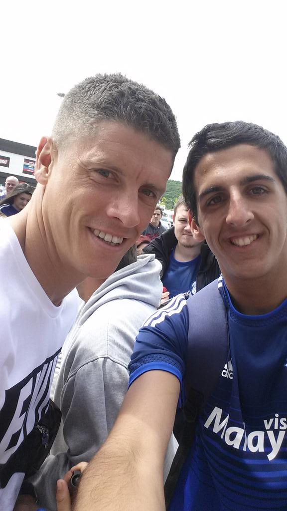 DanielEatwell's tweet photo. @therevmeister So nice to meet this legend earlier, such a great guy http://t.co/cC5RycuTlK