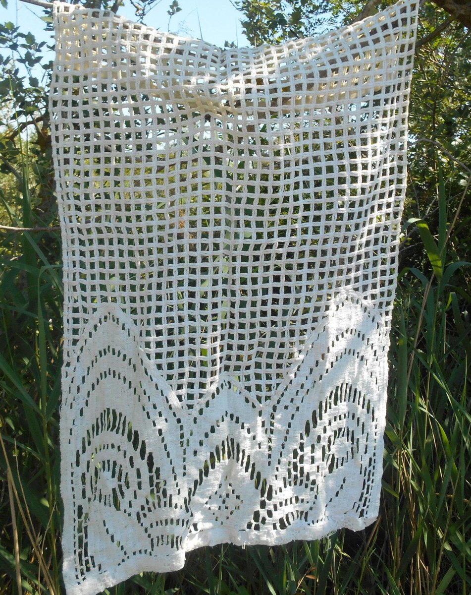 SophieLadyParis's tweet image. White Filet Curtain French Thick Cotton Cocheted Lace Panel etsy.me/1HLAuBW #FRENCHLINENS #WhitePanel