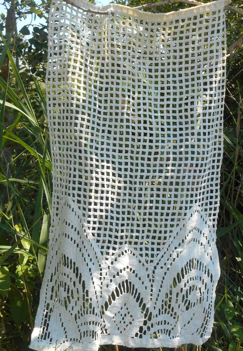 SophieLadyParis's tweet image. White Filet Curtain French Thick Cotton Cocheted Lace Panel etsy.me/1HLAuBW #FRENCHLINENS #WhitePanel