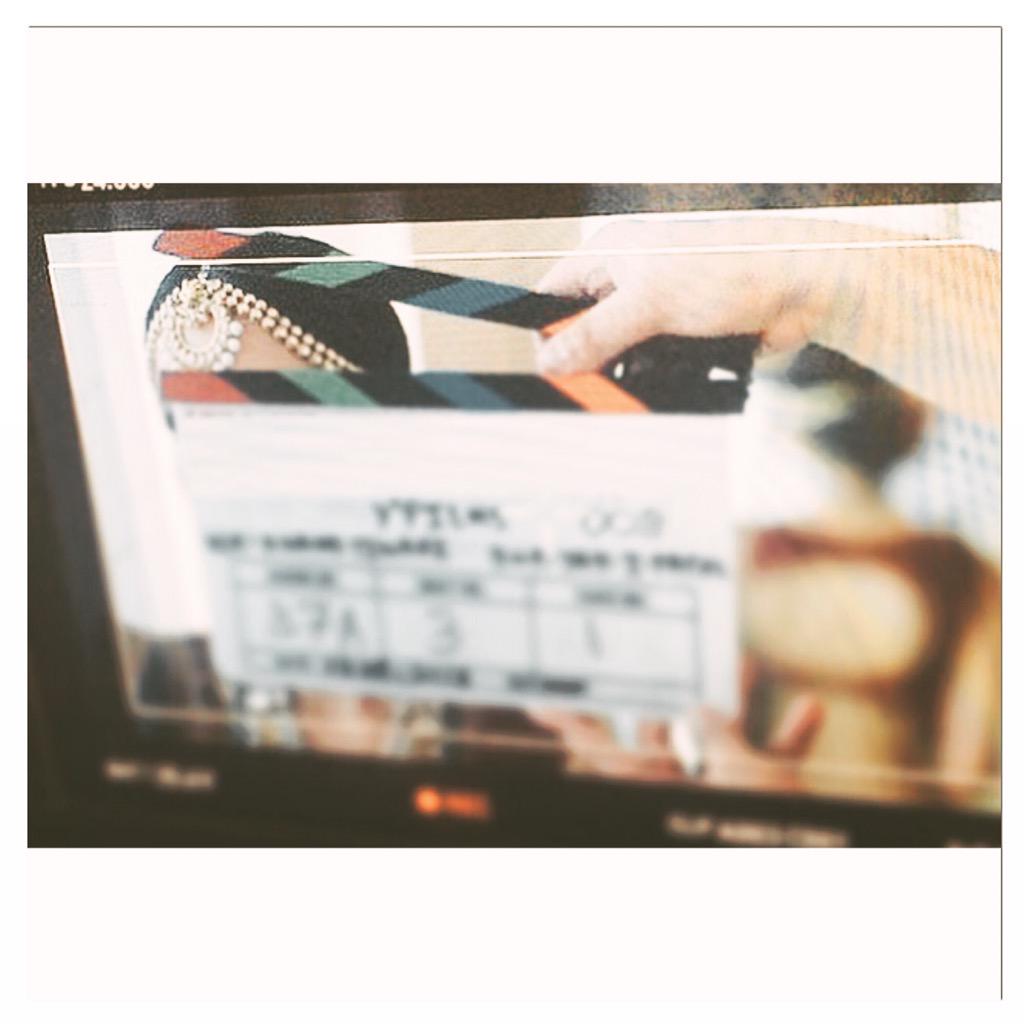 tanejamainhoon's tweet photo. One of the big reasons I love filmmaking is that there are so many first days on the job :) #YRFDiaries #Shoot4 http://t.co/3lQb8bn9VJ