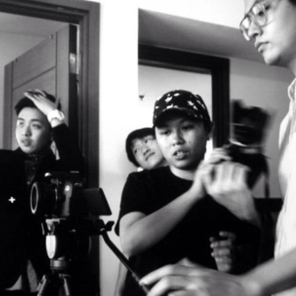 _ljflores's tweet photo. Behind the scene for today's shoot! @imkerwinking @jsyhap #TwoFathersTwoSons http://t.co/ciwJsbb7p9