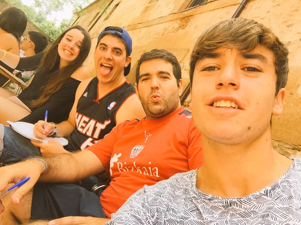 XabiCamino's tweet photo. Finalizamos una semana mágica de familia y amistad con el campamento de #Jóvenes en #Somalo15 ¡Gracias a todos! http://t.co/Gd5DVvYJ5T