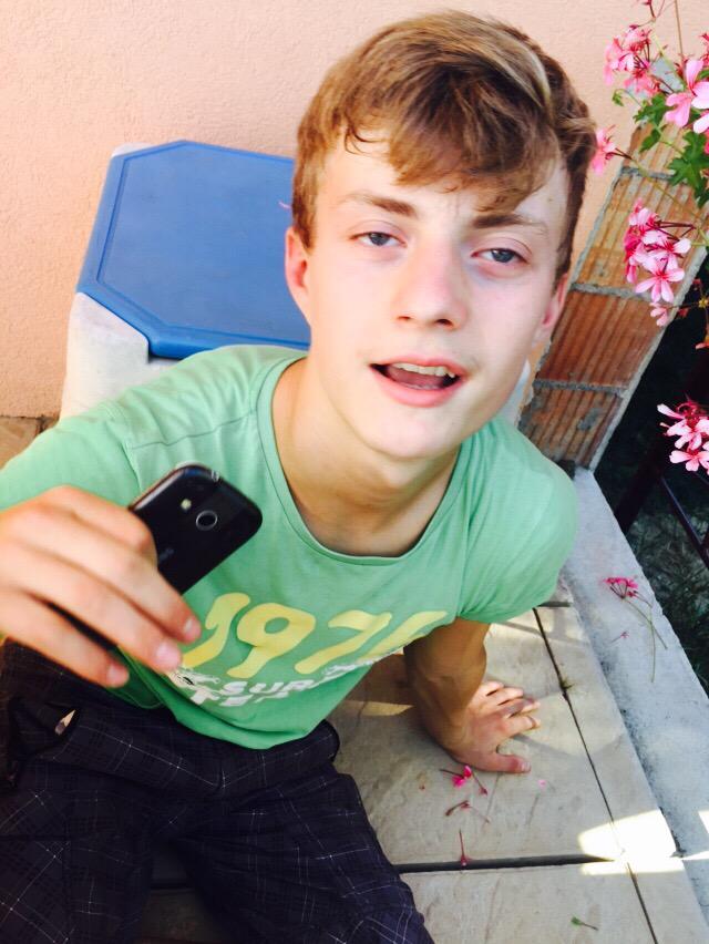 reeenard10's tweet photo. @UnGrosThug http://t.co/J80IaZuyCY