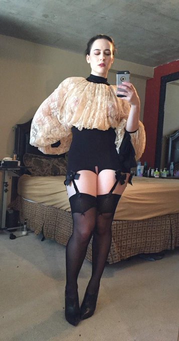 To the very special gentleman who sent me this beautiful piece, I can't wait to wear it for you! http://t