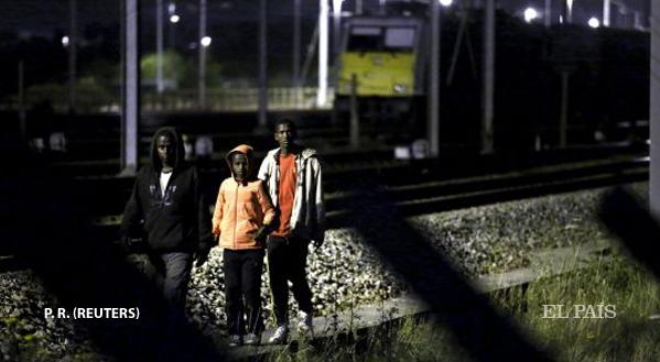 Los caseros británicos tendrán que expulsar a los inmigrantes sin papeles ow.ly/QpTe0 Serán penalizados