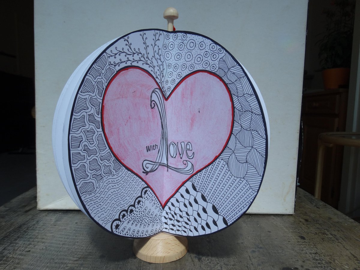 #boekbol Teken en kleur nu zelf een Boltangle. 27/28/29 aug te zien op de Creabeurs in Den Bosch, stand B183.